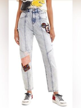 Authentic Desigual Disney Mickey Patch Jeans Acid Wash Denim 36 M (Size 4/6 US)